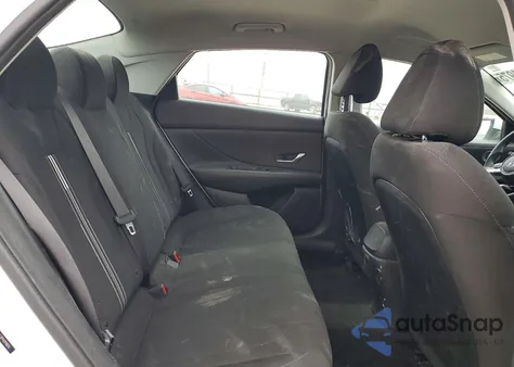 2023 Hyundai Elantra Sel z USA, uszkodzony, nr VIN 5NPLM4AG3PH094876